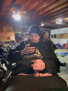 Snapshot of joeycbigcock chatting on January 2025 10:08:02 PM joeycbigcock online show from January 2025 10:08:02 PM