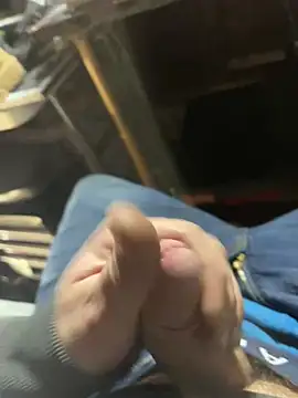 Snapshot of joeycbigcock chatting on January 2025 01:50:01 AM joeycbigcock online show from January 2025 01:50:01 AM