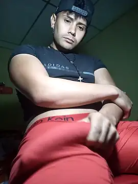 Snapshot of AlexisSpears_ chatting on February 2025 10:49:02 PM AlexisSpears online show from February 2025 10:49:02 PM