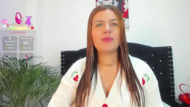 Alexandra Torress online show from June 2026 12:28:02 PM