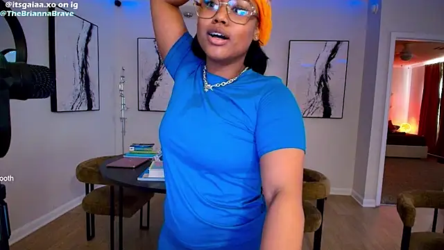 BriannaBrave online show from February 2026 07:59:02 PM