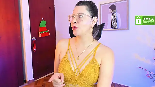 Snapshot of Chanelll_Taylorr_ chatting on December 2024 12:35:01 PM Chanelll Taylorr  online show from December 2024 12:35:01 PM
