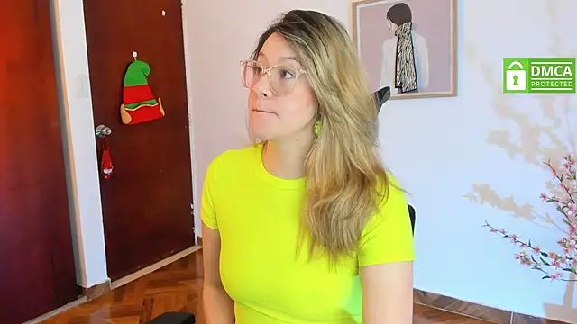 Snapshot of Chanelll_Taylorr_ chatting on January 2025 01:04:02 PM Chanelll Taylorr  online show from January 2025 01:04:02 PM