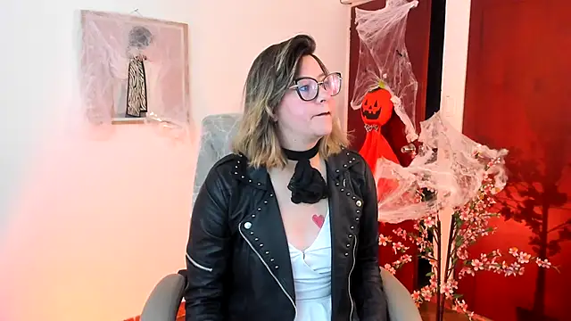 Snapshot of Chanelll_Taylorr_ chatting on October 2025 12:58:01 PM Chanelll Taylorr  online show from October 2025 12:58:01 PM