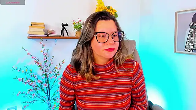 Chanelll Taylorr  online show from April 2026 01:12:01 PM