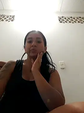 luna asss online show from April 2026 12:02:02 AM