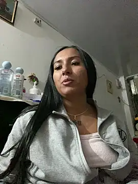 Snapshot of luna_asss chatting on May 2026 11:22:01 PM luna asss online show from May 2026 11:22:01 PM