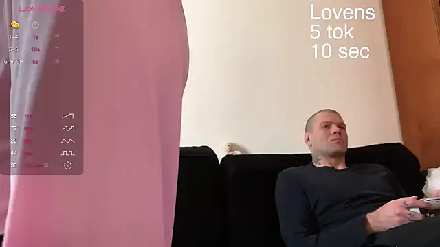 Snapshot of Sexy_Sweets chatting on October 2025 08:06:01 AM Sexy Sweets online show from October 2025 08:06:01 AM