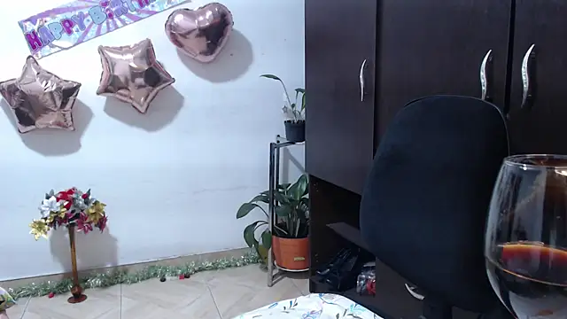 Zoe--khalL online show from December 2025 04:54:01 AM