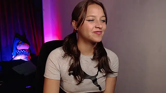 Zoe--khalL online show from February 2026 03:33:01 AM