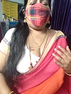 Snapshot of Rani_Darling_99 chatting on June 2026 06:08:02 PM Rani Darling 99 online show from June 2026 06:08:02 PM