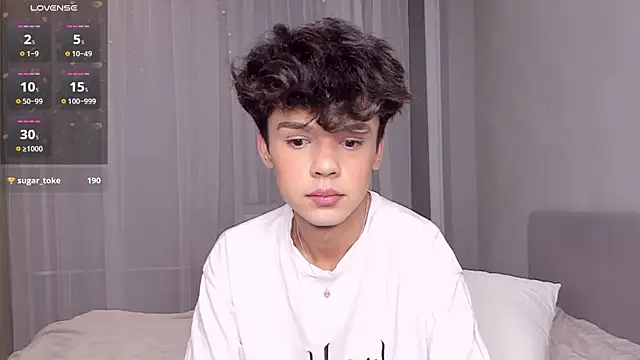 Snapshot of Felix_Rey chatting on June 2026 11:00:01 PM Felix Rey online show from June 2026 11:00:01 PM
