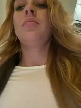 Snapshot of Sweet___Emily chatting on December 2024 09:12:02 PM Sweet   Emily online show from December 2024 09:12:02 PM