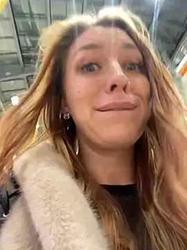 Snapshot of Sweet___Emily chatting on December 2024 06:41:02 PM Sweet   Emily online show from December 2024 06:41:02 PM