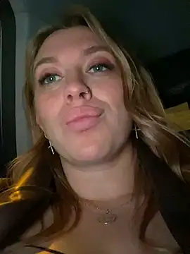 Snapshot of Sweet___Emily chatting on January 2025 07:50:02 PM Sweet   Emily online show from January 2025 07:50:02 PM