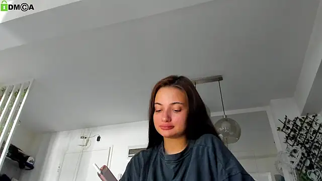IreneVON online show from June 2026 04:32:02 AM