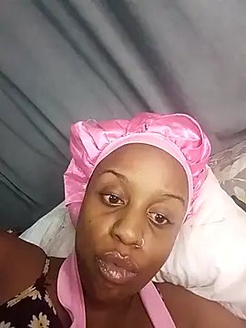 Snapshot of Queen-Chocolate chatting on May 2026 05:01:01 PM Queen-Chocolate online show from May 2026 05:01:01 PM
