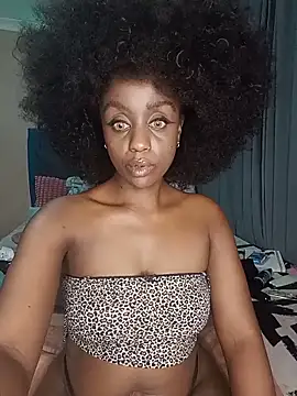 Snapshot of Queen-Chocolate chatting on May 2026 04:07:02 AM Queen-Chocolate online show from May 2026 04:07:02 AM