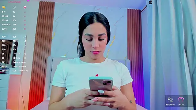 Snapshot of amelie_leigh chatting on February 2025 01:15:02 AM amelie leigh online show from February 2025 01:15:02 AM