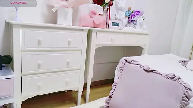 maii- online show from April 2026 07:37:01 PM