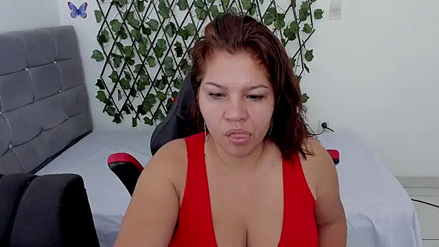 Snapshot of Ladysexy_hot19 chatting on December 2024 11:21:01 PM Ladysexy hot19 online show from December 2024 11:21:01 PM