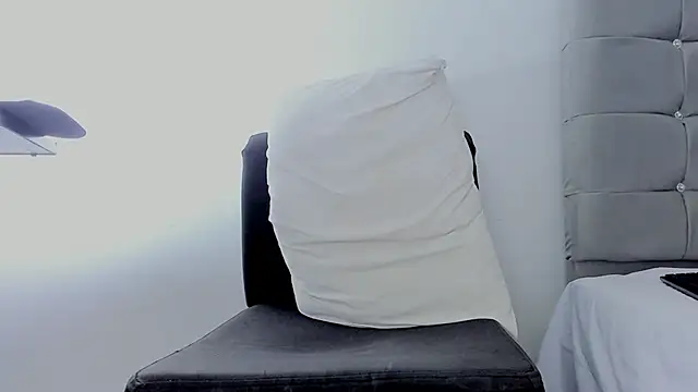 Snapshot of Ladysexy_hot19 chatting on January 2025 08:43:01 AM Ladysexy hot19 online show from January 2025 08:43:01 AM