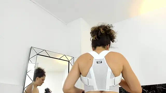 Snapshot of Juliabadlee chatting on December 2024 03:32:01 AM Juliabadlee online show from December 2024 03:32:01 AM