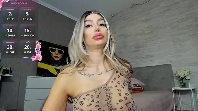 Snapshot of Alessa_Burns chatting on September 2025 06:35:01 AM Alessa Burns online show from September 2025 06:35:01 AM