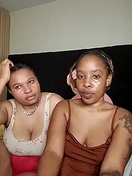 R-thequeen online show from April 2026 09:18:02 PM