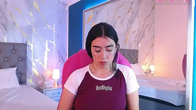 Julieta De Los Angeles online show from March 2025 10:40:02 AM