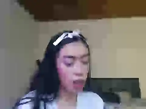 Julieta De Los Angeles online show from October 2025 05:01:01 PM