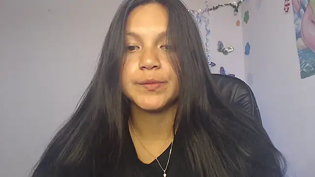 Snapshot of Zafiroweb09 chatting on December 2024 04:11:01 AM Zafiroweb09 online show from December 2024 04:11:01 AM