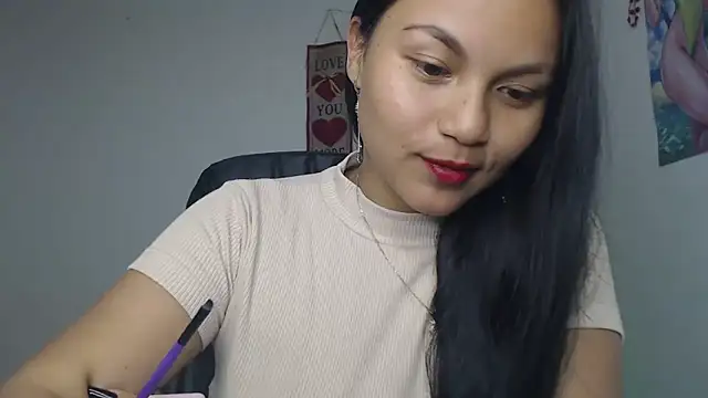 Snapshot of Zafiroweb09 chatting on December 2024 08:04:02 PM Zafiroweb09 online show from December 2024 08:04:02 PM