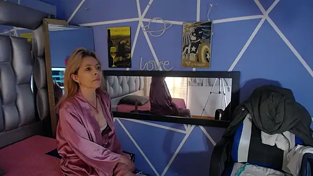 sophia ny online show from March 2025 04:47:02 PM