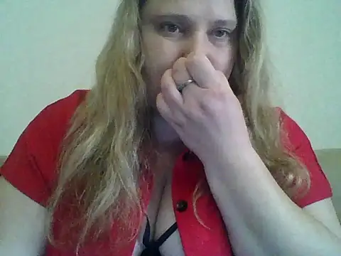 ParisMimi online show from April 2026 10:39:01 AM