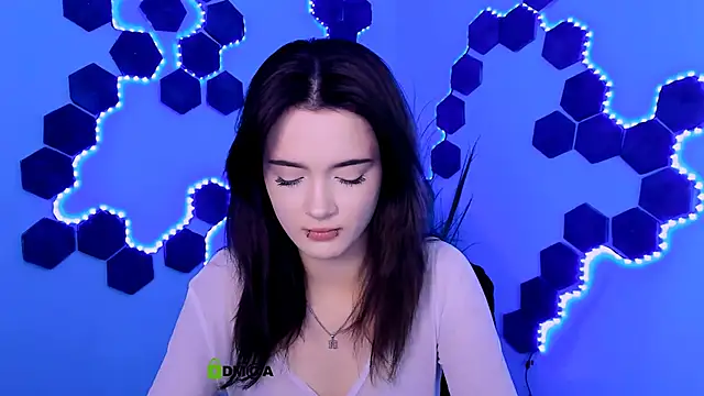 liana kisses online show from March 2026 08:14:01 PM