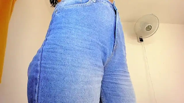 misstoya online show from February 2025 04:31:01 AM