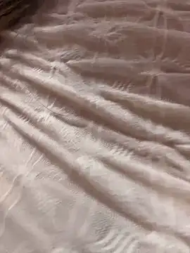 Efangfang online show from February 2025 08:00:02 AM