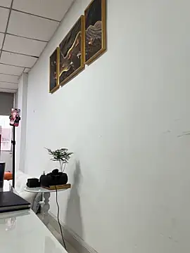 Efangfang online show from October 2025 08:40:01 AM