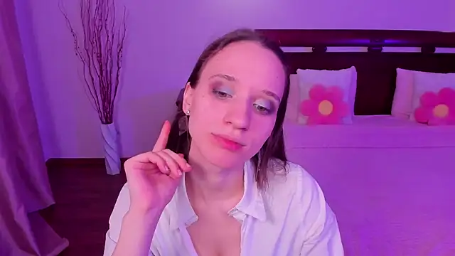 StaceySunny online show from April 2026 05:28:01 PM