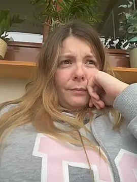 Snapshot of Nina_blain chatting on February 2026 10:00:02 AM Nina blain online show from February 2026 10:00:02 AM