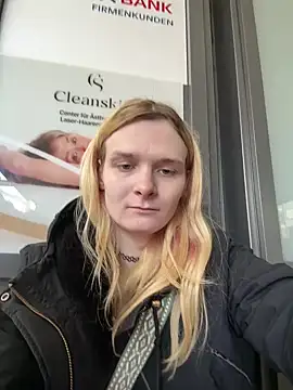 Snapshot of emma_neko chatting on March 2025 11:00:01 AM emma neko online show from March 2025 11:00:01 AM