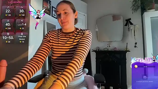 Littlelolo60 online show from February 2026 03:48:02 PM