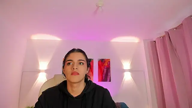 NoahCasstro online show from February 2025 02:24:01 PM