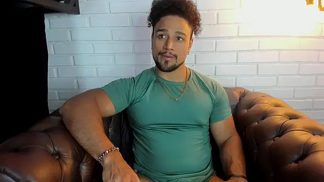 MikeEstevess online show from March 2025 09:46:02 PM