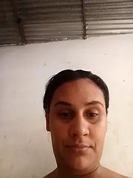 Snapshot of Andreita_95 chatting on February 2025 06:35:02 PM Andreita 95 online show from February 2025 06:35:02 PM