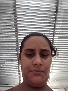 Snapshot of Andreita_95 chatting on May 2026 10:37:02 PM Andreita 95 online show from May 2026 10:37:02 PM