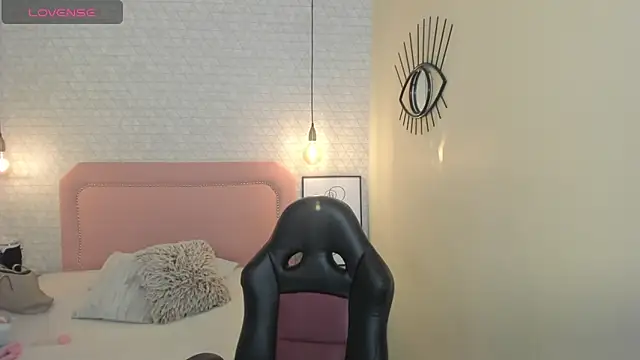 Kittytimberlake online show from February 2026 12:46:02 PM