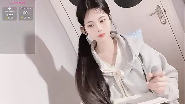 Qedgjwyz1 online show from February 2025 01:53:02 PM