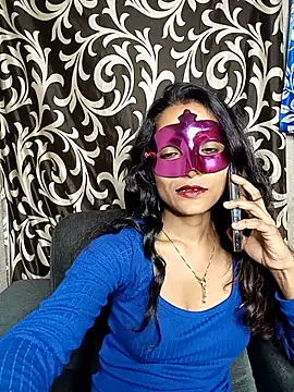 Snapshot of REVA_DARLING chatting on April 2026 07:14:02 AM REVA DARLING online show from April 2026 07:14:02 AM